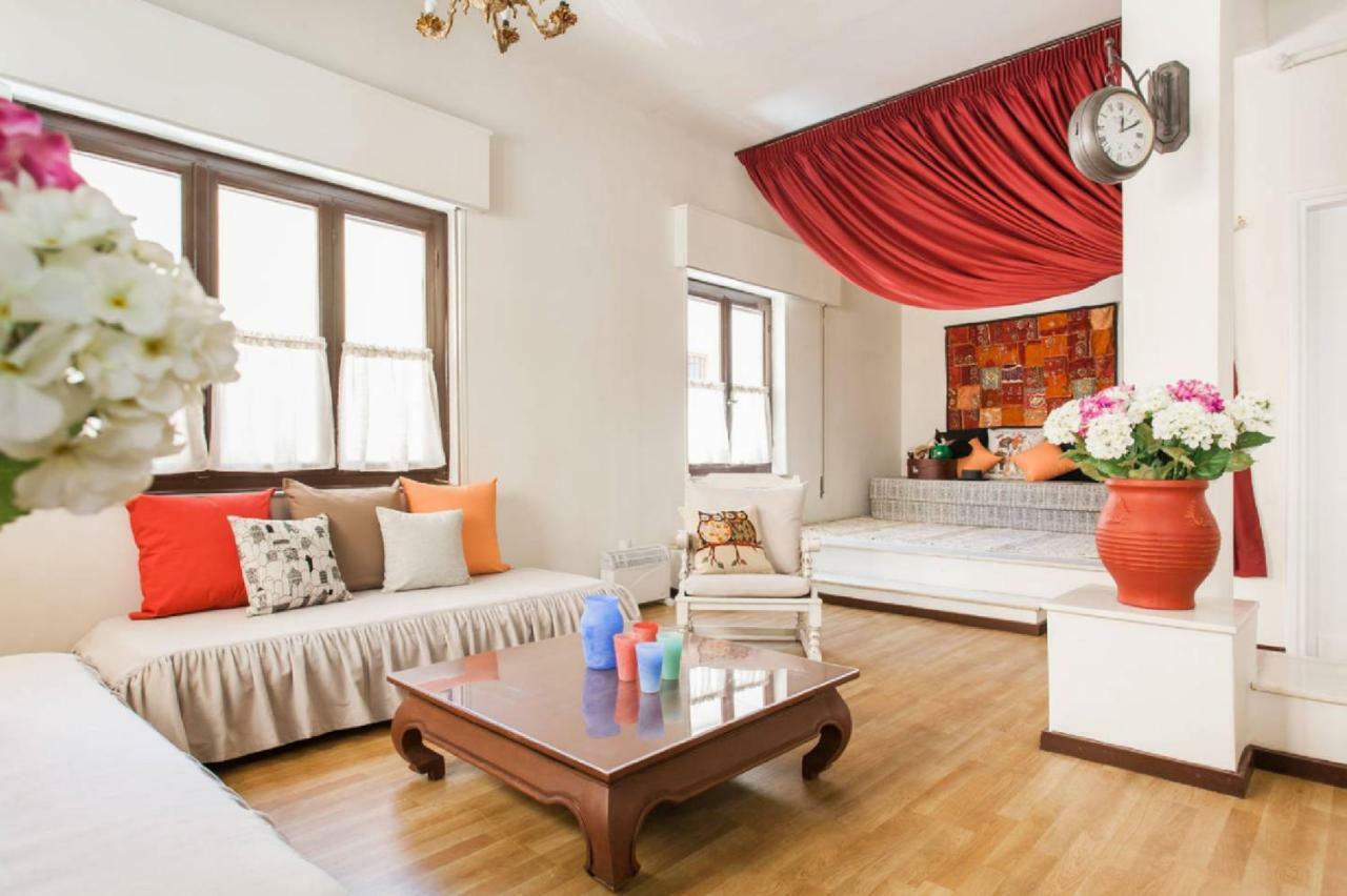 Vintage Charm By The Acropolis! Apartment เอเธนส์ ภายนอก รูปภาพ
