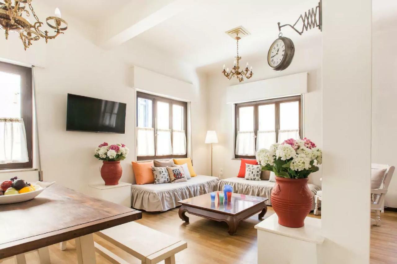 Vintage Charm By The Acropolis! Apartment เอเธนส์ ภายนอก รูปภาพ