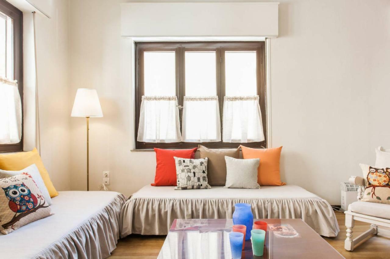 Vintage Charm By The Acropolis! Apartment เอเธนส์ ภายนอก รูปภาพ