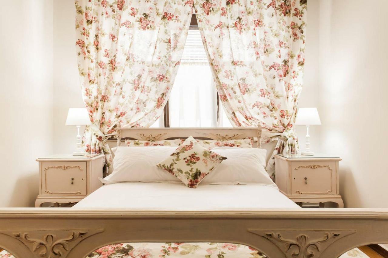 Vintage Charm By The Acropolis! Apartment เอเธนส์ ภายนอก รูปภาพ