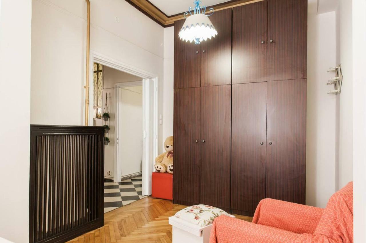 Vintage Charm By The Acropolis! Apartment เอเธนส์ ภายนอก รูปภาพ